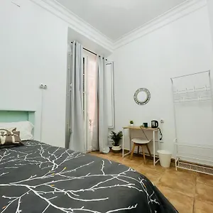 https://mlaka-room.1costadelsol.com