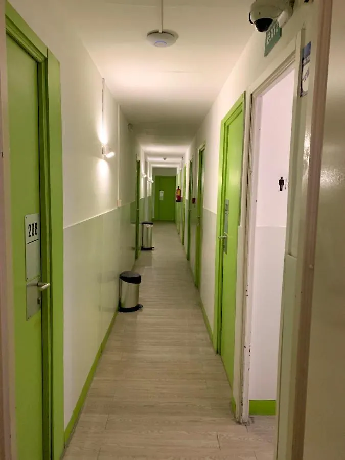 Central And Basic Universitat For Young Hostel バルセロナ 0*,