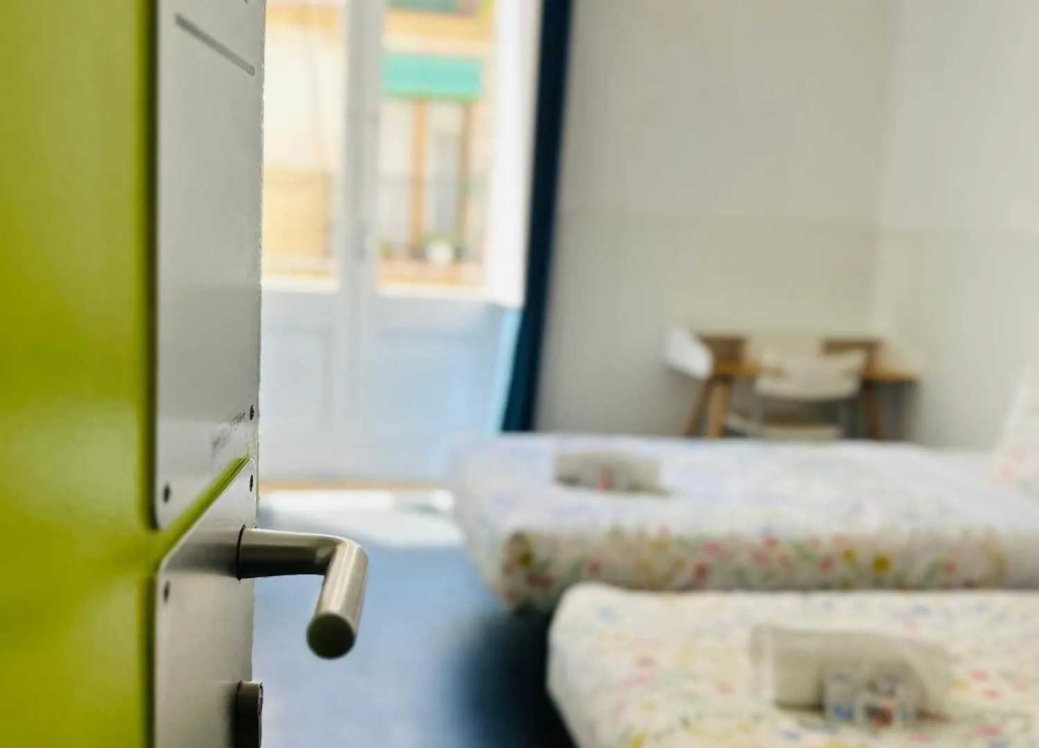 Central And Basic Universitat For Young Hostel Barcelone
