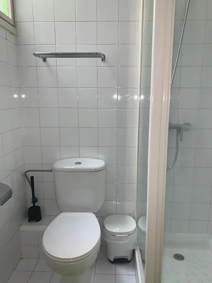 Guest house Central And Basic Universitat For Young Hostel Barcelona